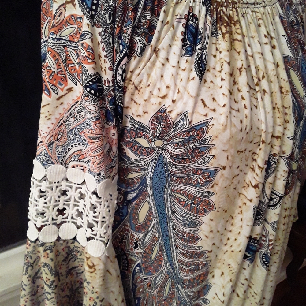Tunic - Picture 3 of 3